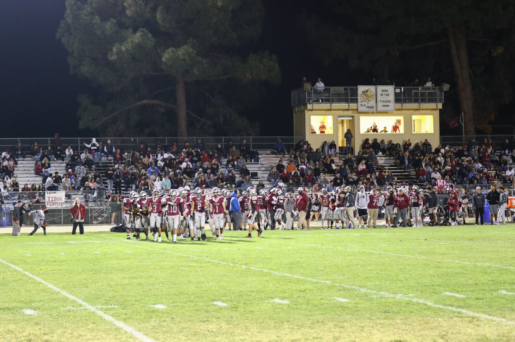 083019 FB Nipomo vs Cabrillo 16.jpg